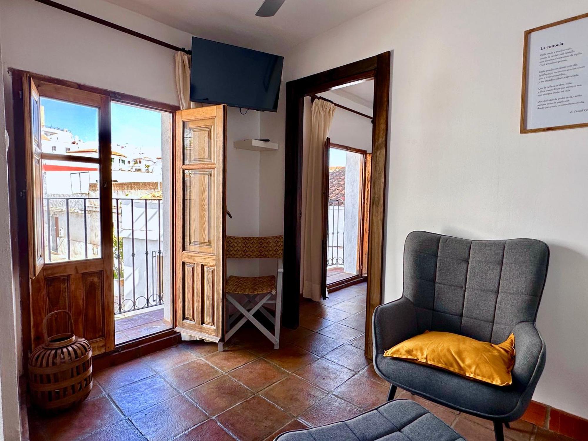 Casa Alfar Con Terrazas Unicas En El Casco Antiguo Hotel ซาโลเบรญา ภายนอก รูปภาพ
